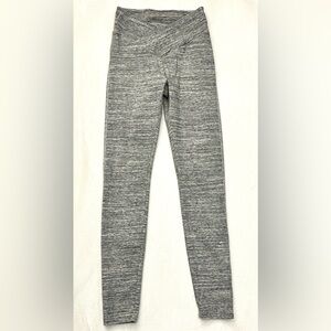 PINK Victoria Secret Women’s Gray High-Waisted Leggings w Back Pocket Sz Small